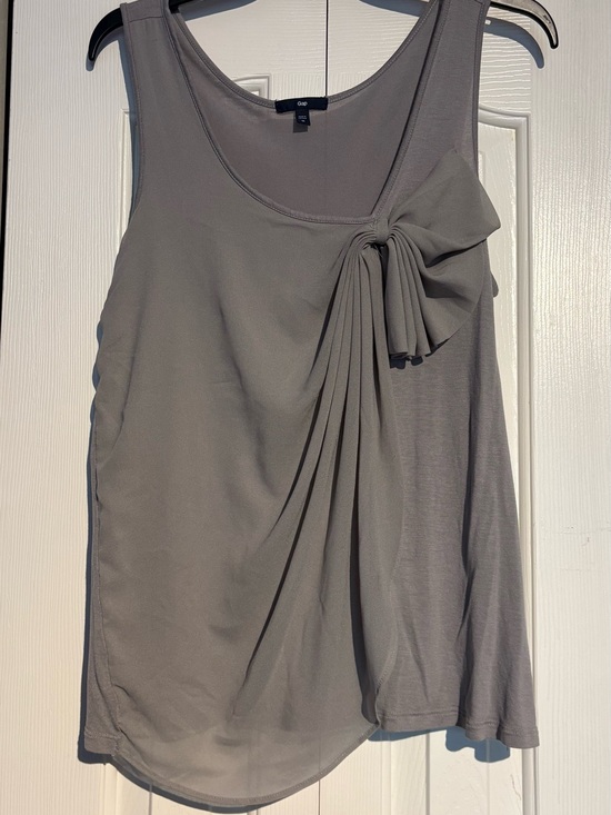 GAP Tops - GAP Women's Light Gray Sleeveless Bow-Accent Camisole